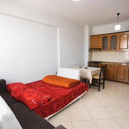 Apartament Leo's *